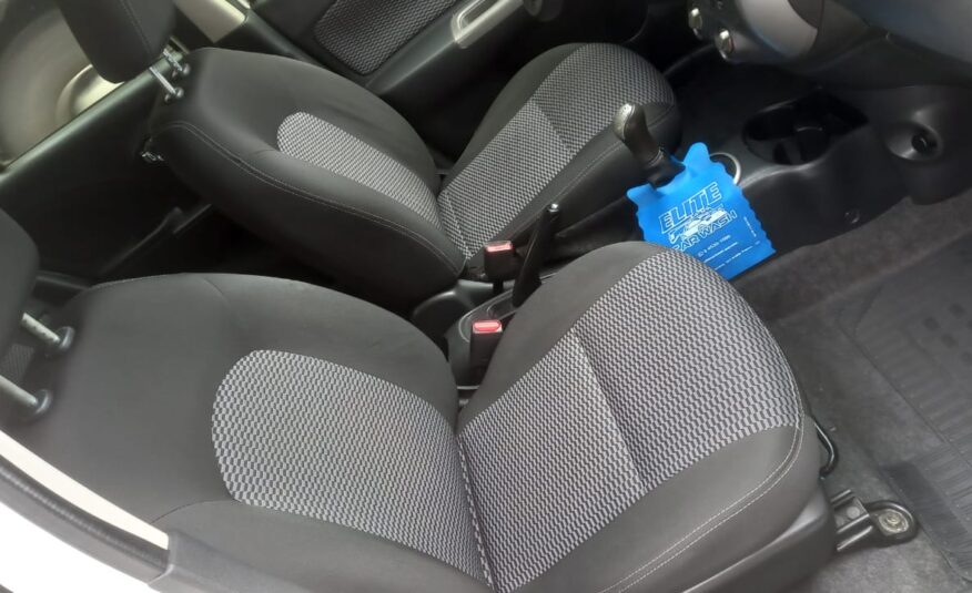 NISSAN MARCH 1.6 SV