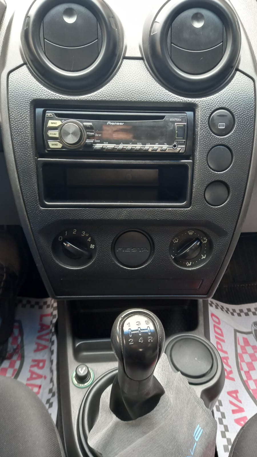 Ford Fiesta 1.0 Sedan Flex