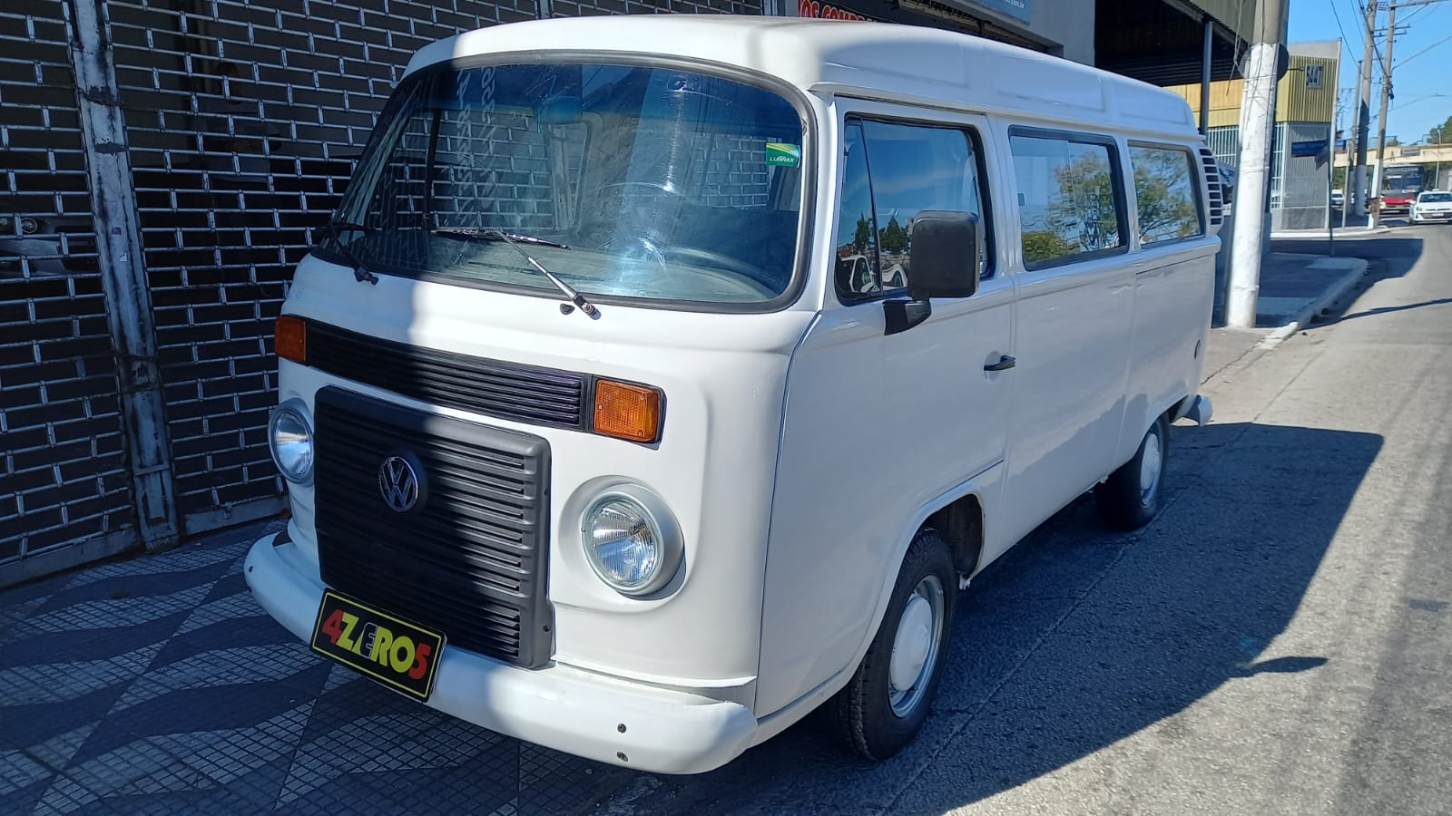 Volkswagen Kombi 1.4 Standard Total Flex