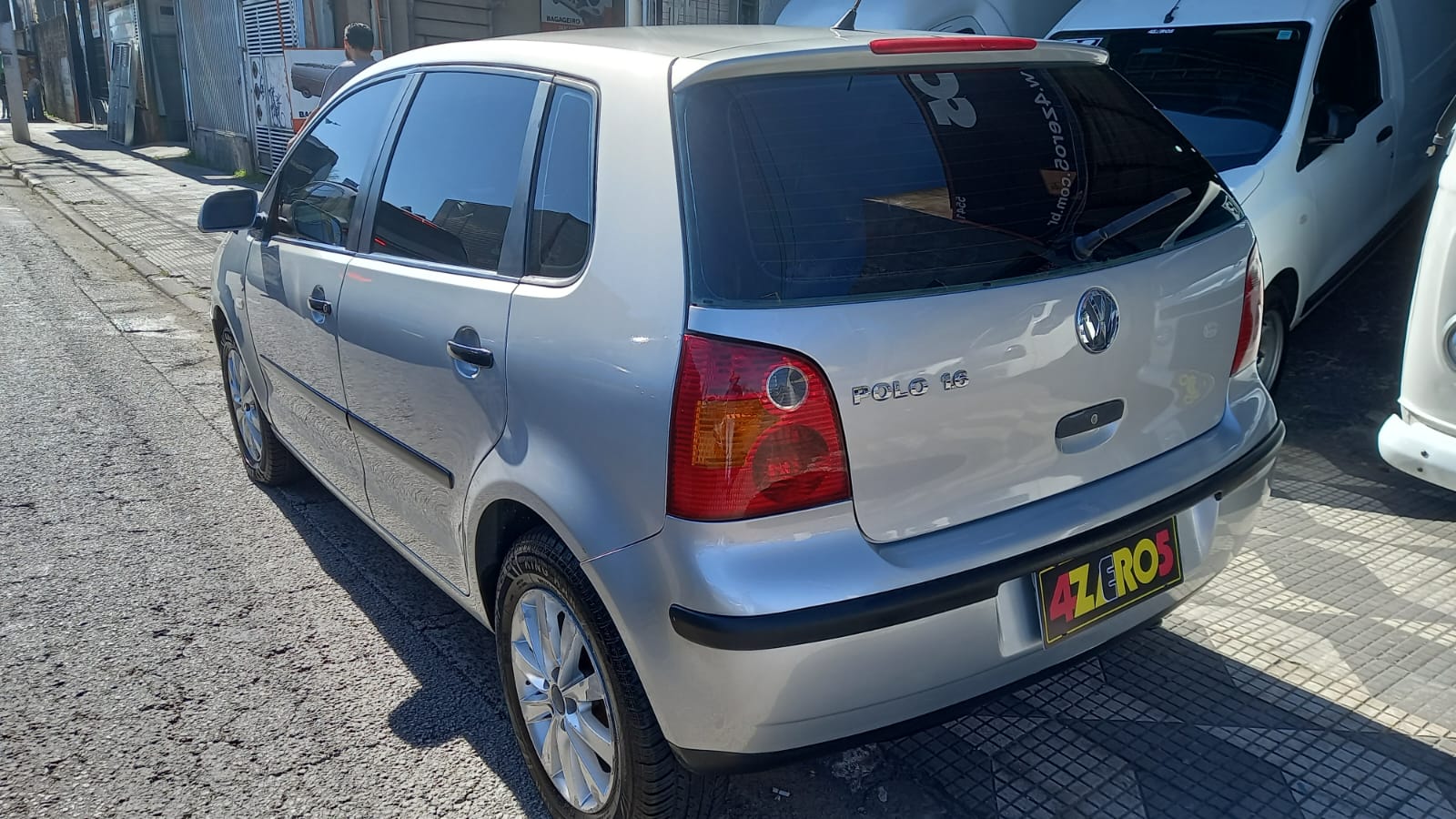 Volkswagen Polo Hatch. Comfortline 1.6 8V