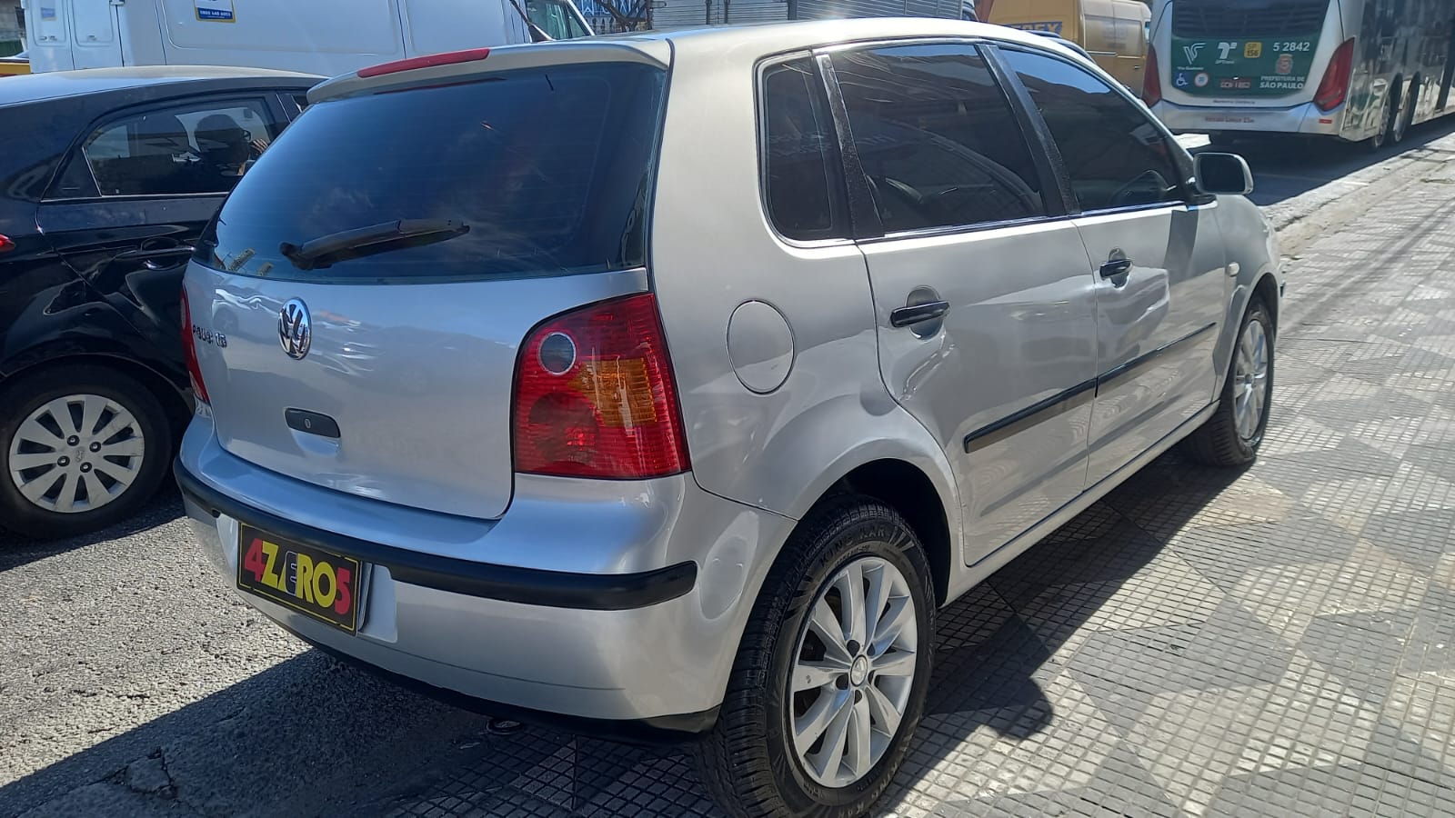 Volkswagen Polo Hatch. Comfortline 1.6 8V