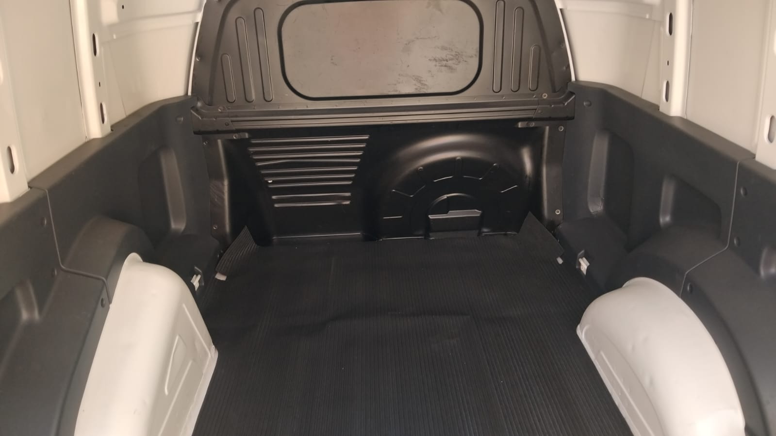 Fiat Fiorino Furgão 1.4 Endurance Flex 4p